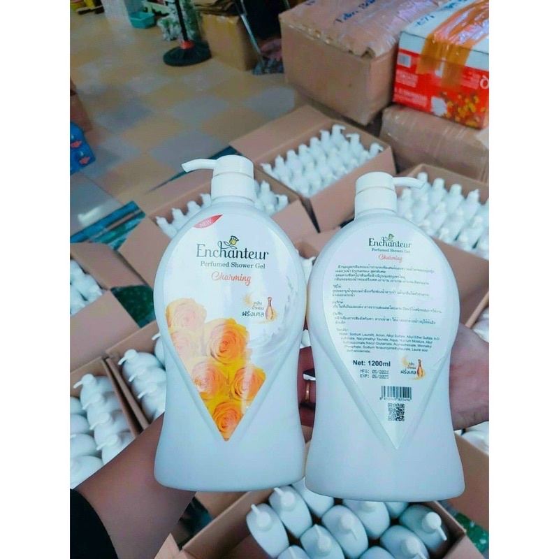 Sữa tắm nước hoa Enchanteur 1200ml