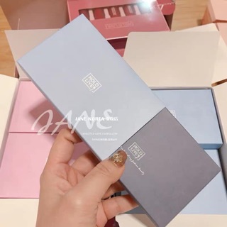 PHẤN MẮT HOLD LIVE