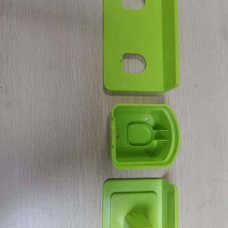 Bộ 4 Giá Đỡ Pin Ryobi 18V + 2 Phụ Kiện Đi Kèm