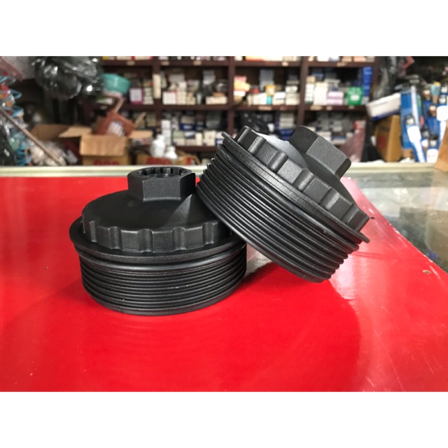 Chén(đế) lọc nhớt Ford Transit đời 2003-2006