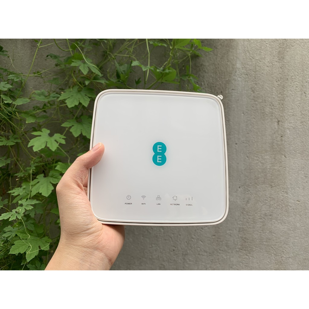 Bộ Phát Wifi 4G Alcatel EE Router HH70 - Tốc độ 300Mbps - Hỗ trợ hai băng tần - Chuẩn AC HH70