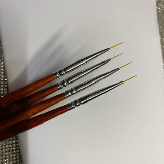 Cọ nét cán gỗ