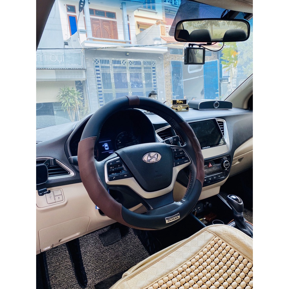 Bọc vô lăng Hyundai I10, I20, I30, Accent, Santafe, Tucson, Kona, Getz, Avante, Elantra, Sonata