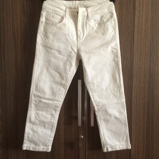 Quần jean lửng Zara trắng