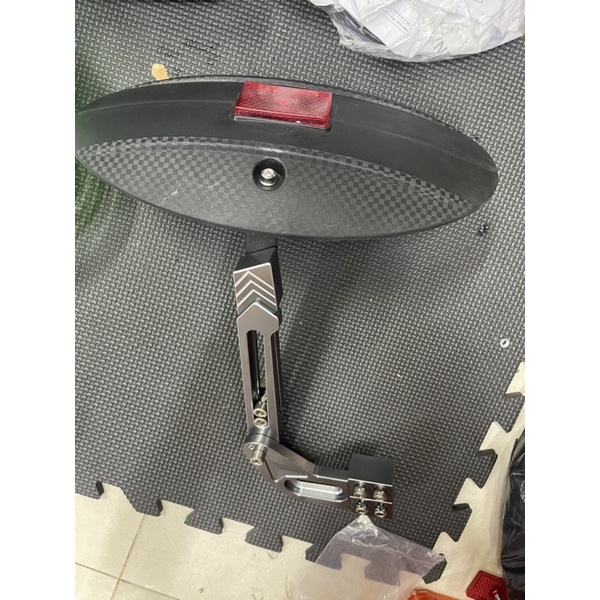 Chắn bùn la mã pass nhôm tăng chỉnh thoải mái đúng cho bánh 12in cho msx , tnt 125 , demons 110 pass ốc đầy đủ