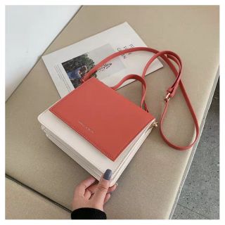 [Order] Túi xách dáng vuông (ảnh cuối là ảnh thật)