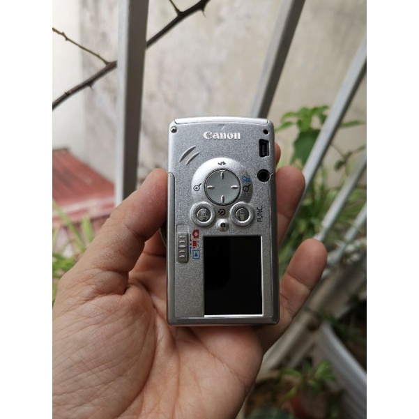 Máy ảnh PnS digital màu vintage Canon IXY L2 mini siêu xinh