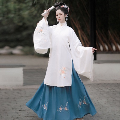 Minh phục cổ trang giá rẻ (oder )