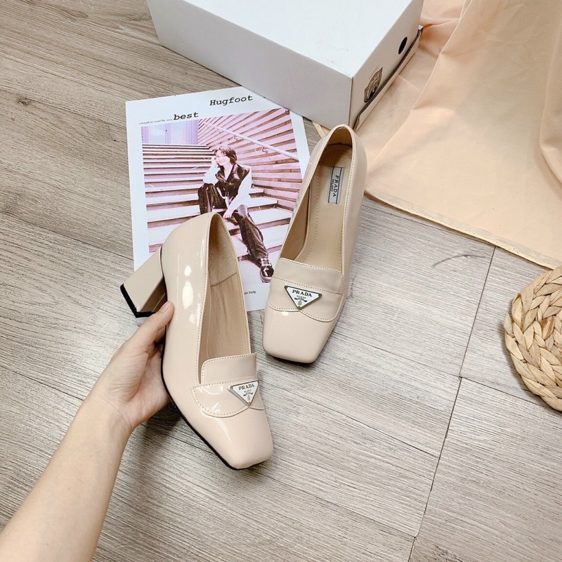Giày mũi vuông Prada sang chảnh gót 7cm trẻ trung sành điệu