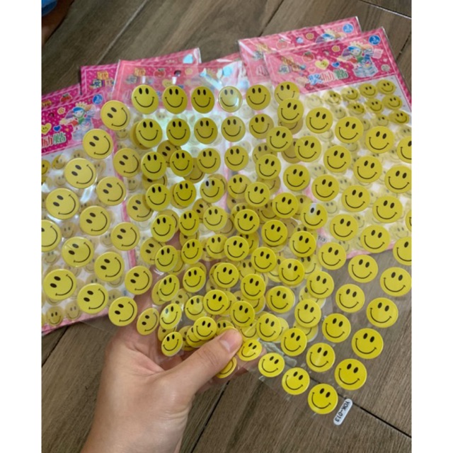 Sét 3 tờ Sticker nổi hình dán mặt cười siêu dễ thương!