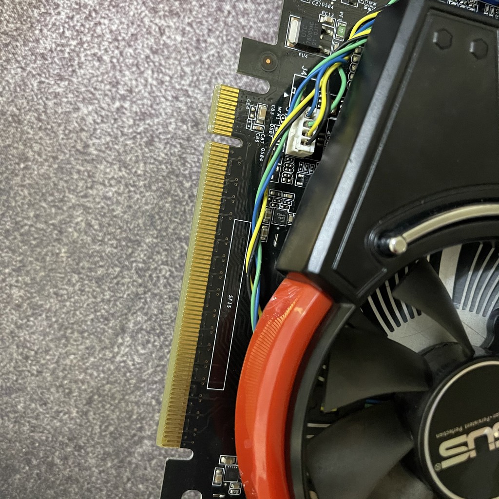 Card đồ họa  Asus GTX 650 1GB DDR5 chiến mượt LMHT CF FFO4 - Còn mới tinh như ảnh