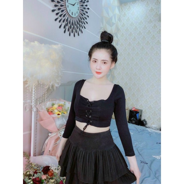 Áo croptop ôm tay dài đan dây trước ngực