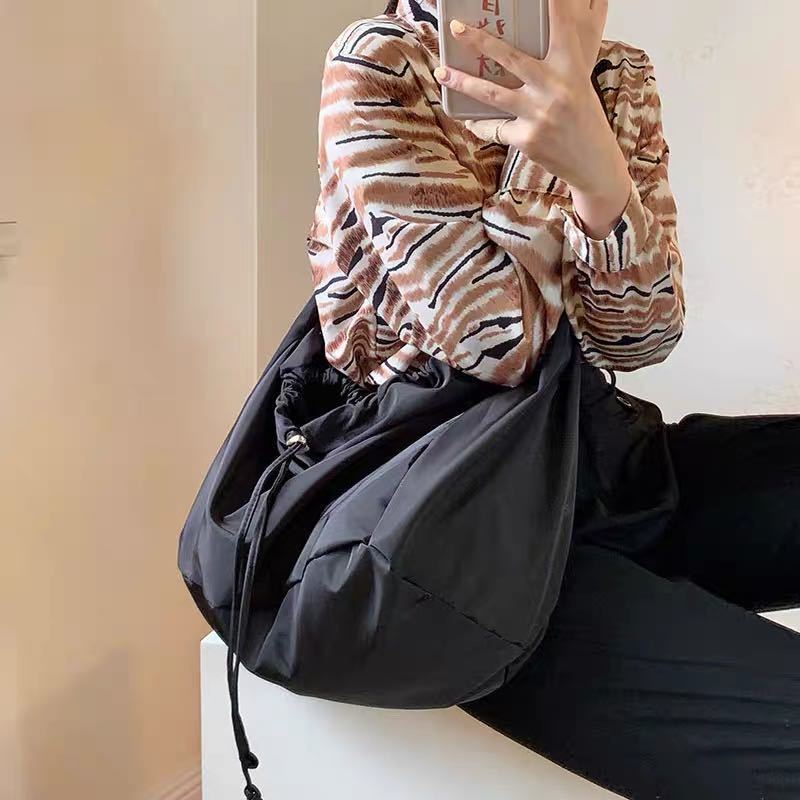Túi Đeo Chéo Canvas Nylon Sức Chứa Lớn Phong Cách Harajuku Cá Tính Dễ Phối Đồ 2 Kiểu Cho Nữ