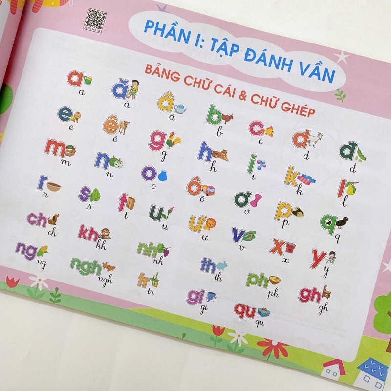 Sách - Tập Đánh Vần Tiếng Việt Phiên Bản Mới Nhất 2022 - TẶNG KÈM BỘ 40 THẺ GHÉP VẦN