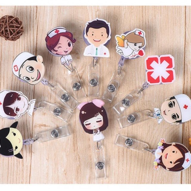 Móc đeo thẻ tên ngành Y. .