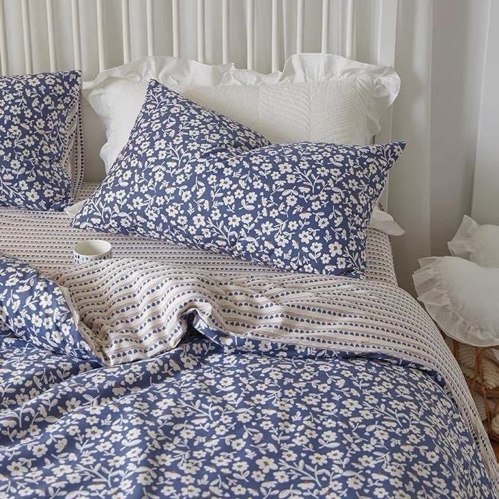 Set Vỏ chăn ga gối Cotton nguyên chất 100% hoạ tiết hoa nhí phối sọc mặt trong