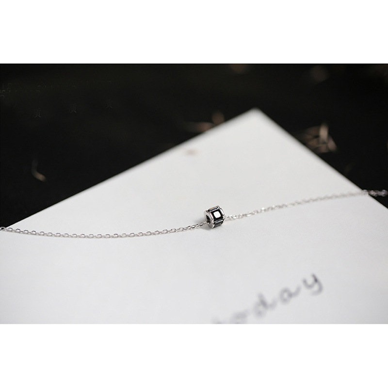 Dây chuyền mặt vuông đính đá zircon mini màu đen thời trang nữ Hàn Quốc