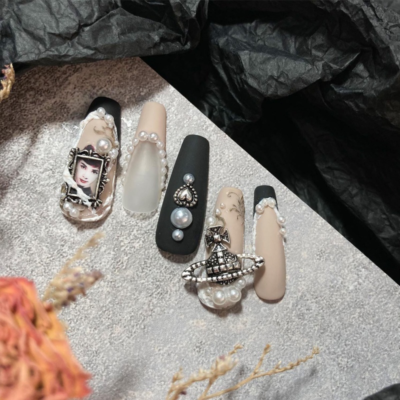 Set 10 Phụ Kiện Trang Trí Móng Tay Nghệ Thuật Hình Thánh Giá Bằng Kim Loại 3d Phong Cách Gothic Vintage