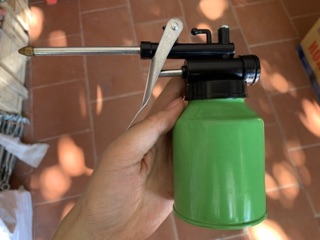 Vịt Dầu Sắt - Bình Bơm Nhớt Bằng Sắt 250cc