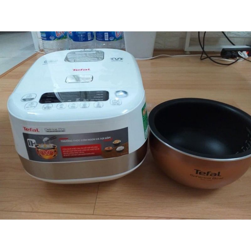Nồi cơm điện tử cao tần Tefal RK808168 1.5L