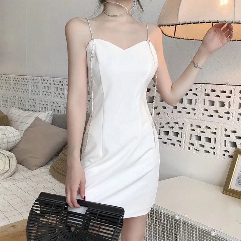 Đầm Hai Dây Dáng Ôm Phong Cách Pháp Quyến Rũ Hợp Thời Trang