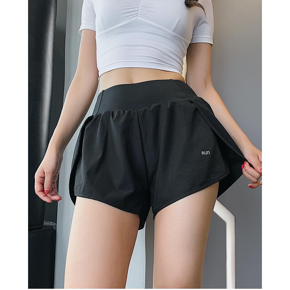 Quần Sort Đùi RUN 2 Lớp Tôn Mông Tập Gym Yoga Đồ Tập Giá Rẻ GYMSTORE 046