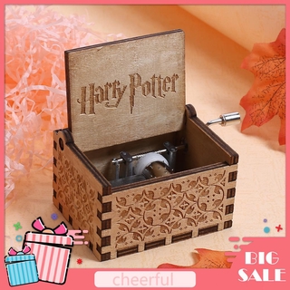 Hộp Nhạc Gỗ Dạng Tay Quay Khắc Hoa Văn và Chữ Harry Potter