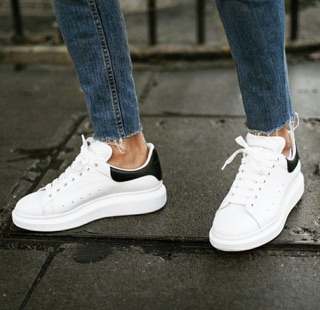 MCQueen trắng Alexender