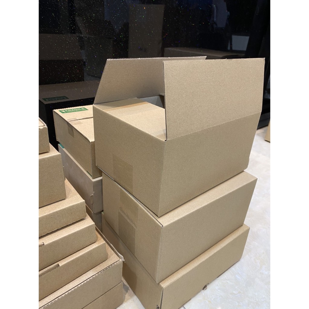 Hộp 22x16x8,5 cm - 50 hộp carton hộp trơn giá rẻ Rebox