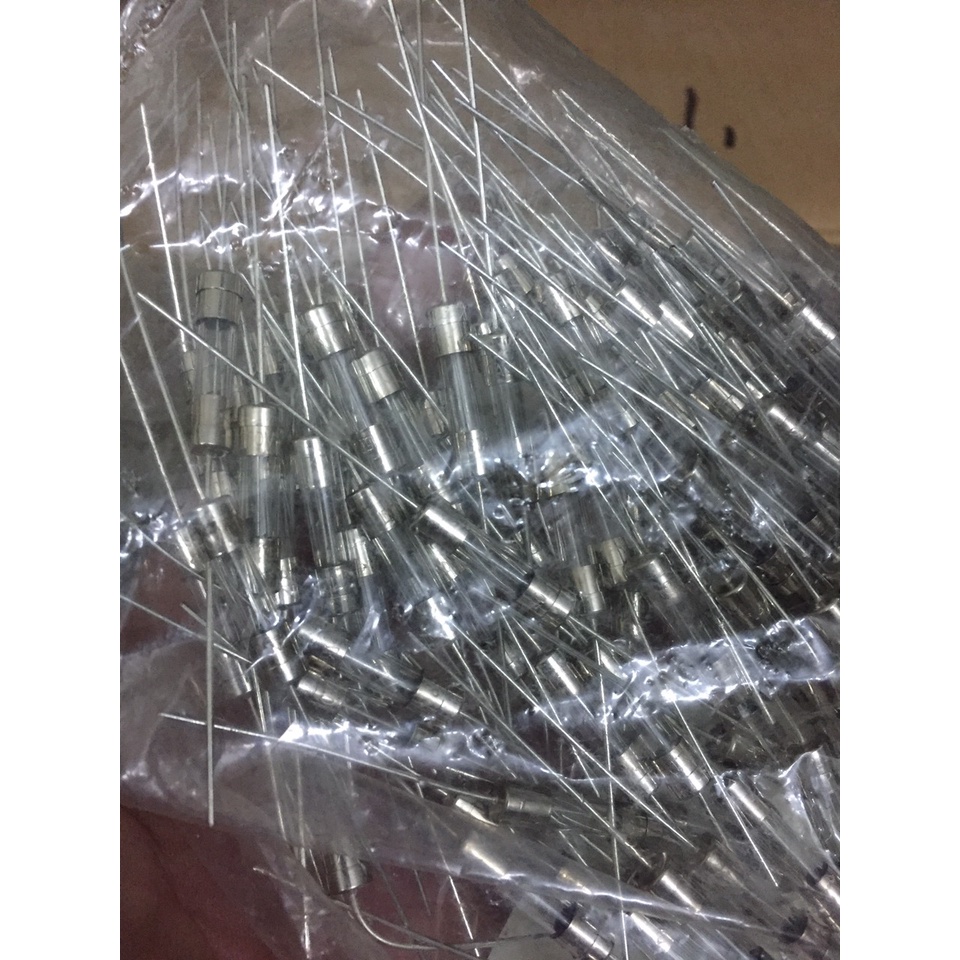 Cầu chì chân cắm 10A