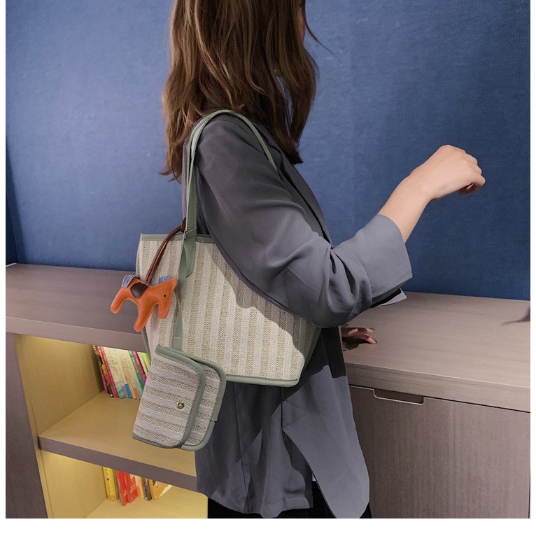 Túi xách nữ tặng kèm túi nhỏ siêu dễ thương - Design by Korean