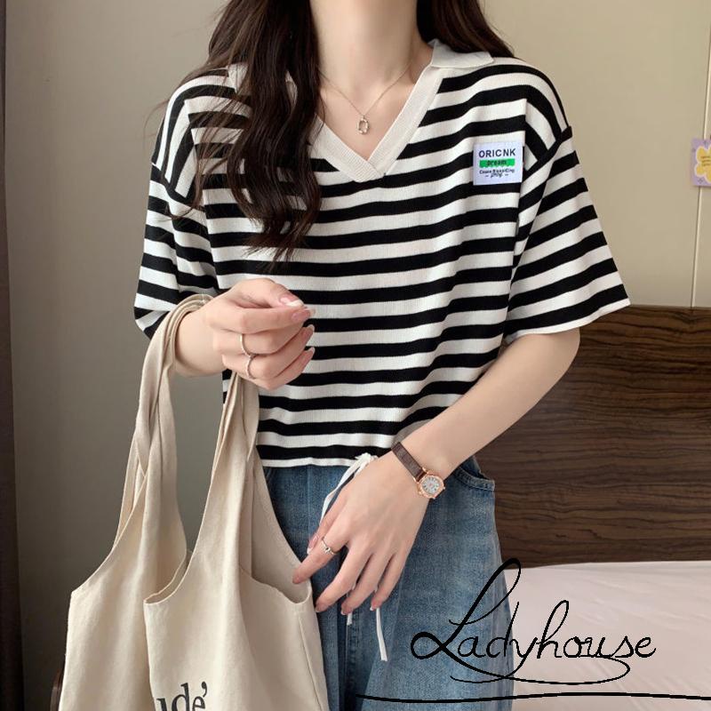 Áo Thun Ngắn Hở Rốn Tay Lửng Dáng Rộng Cổ Bẻ In Họa Tiết Sọc Ngang Có Dây Rút Cho Nữ