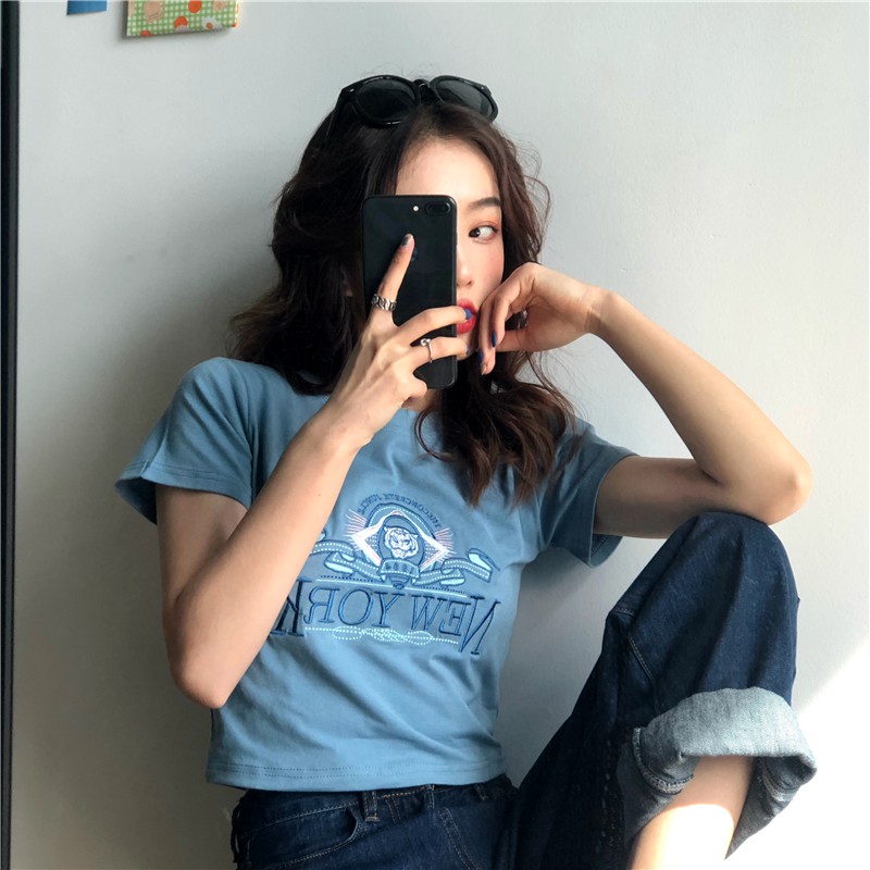 Áo croptop nữ ngắn tay cotton siêu mịn thêu chữ NEWYORK