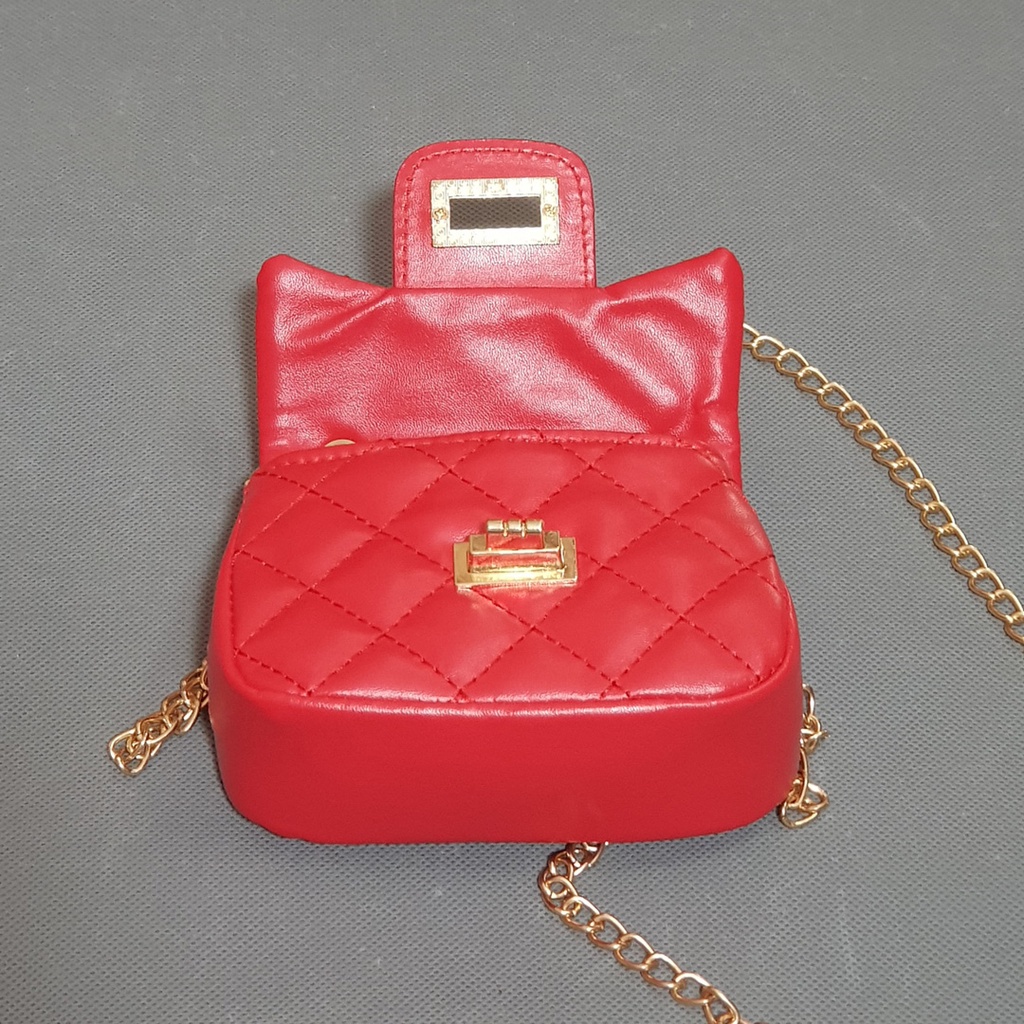 Túi đeo chéo da mềm xịn xò có khóa siêu dễ thương cho bé gái