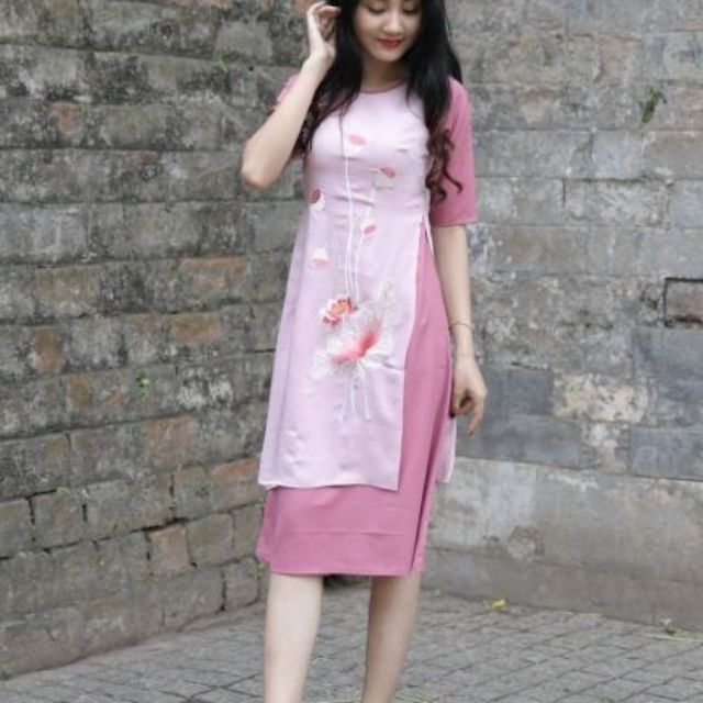 Áo dài cách tân thêu hoa sen