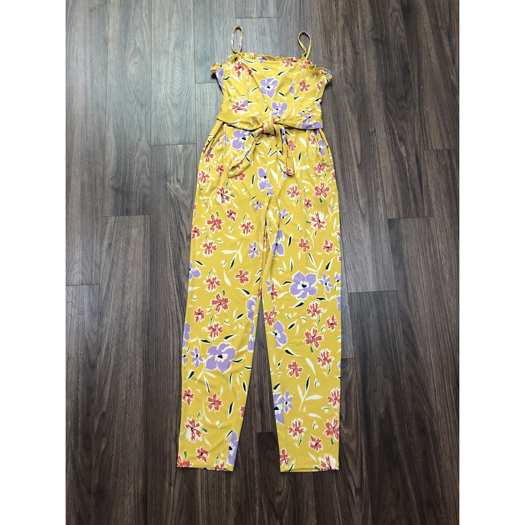 Jumpsuit BCB.G dây hoa vàng Kami