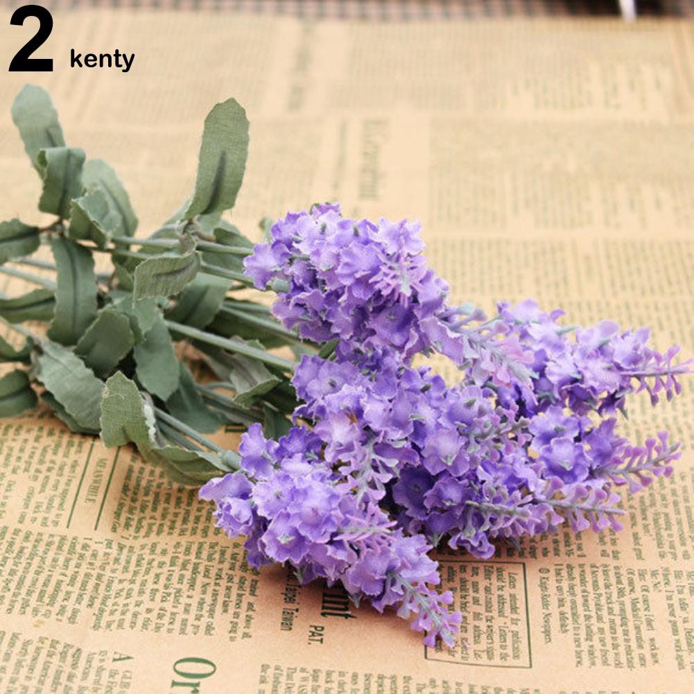 Bó hoa lavender giả sinh động dùng trong trang trí đa năng