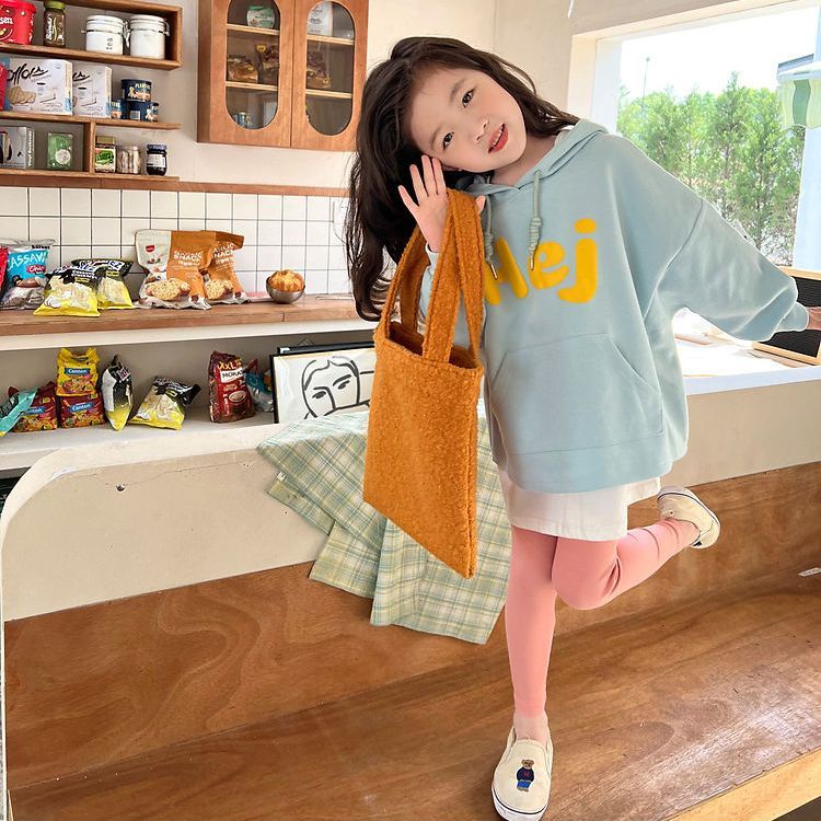 Áo Sweater Có Mũ Trùm Kiểu Hàn Quốc Thời Trang Xuân Thu 2022 Cho Bé Gái Dễ Phối Đồ