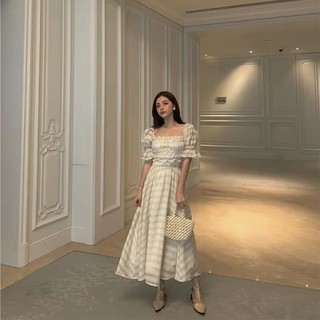 Đầm midi cổ vuông cách điệu tay bồng ulzzang