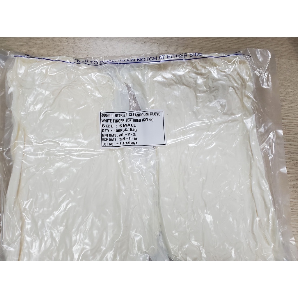 Găng tay phòng sạch Nitrile Cleanroom Disposable Gloves
