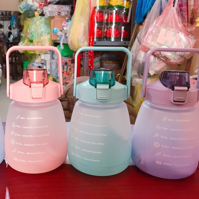 BÌNH ĐỰNG NƯỚC DUNG TÍCH 1300ML KÈM STICKER SIÊU DỄ THƯƠNG