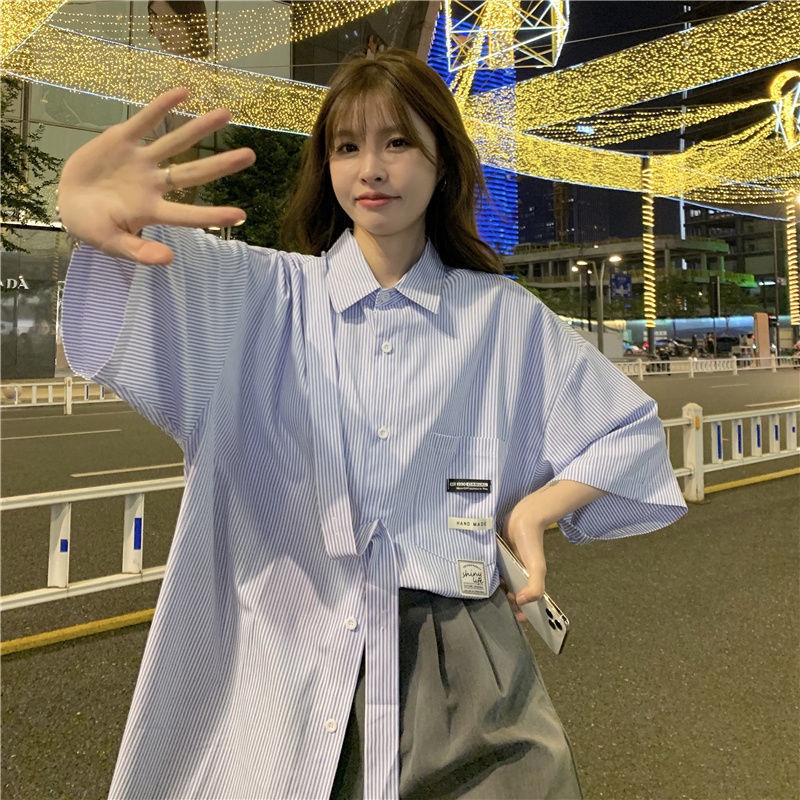 Áo Sơ Mi Tay Lỡ Dáng Rộng Họa Tiết Kẻ Sọc Thời Trang Hàn Quốc Cho Nữ