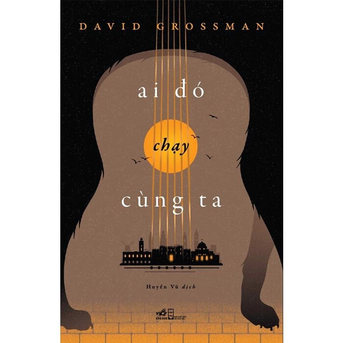 Sách - Ai Đó Chạy Cùng Ta