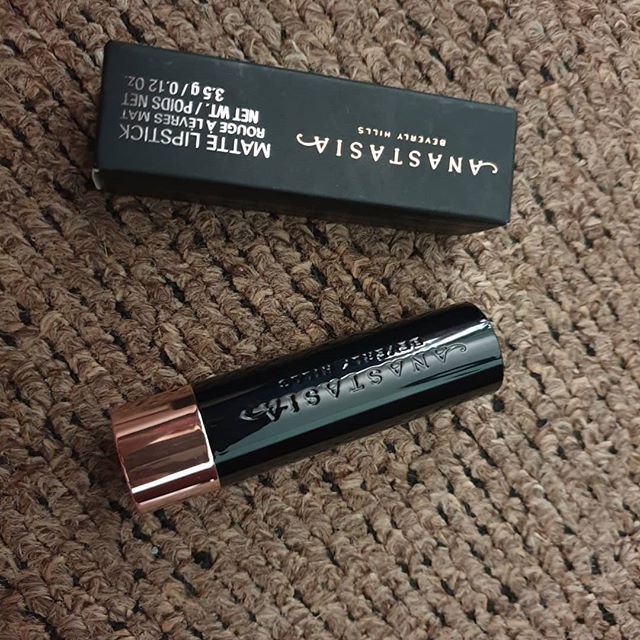 Son thỏi Anastasia màu Nude.