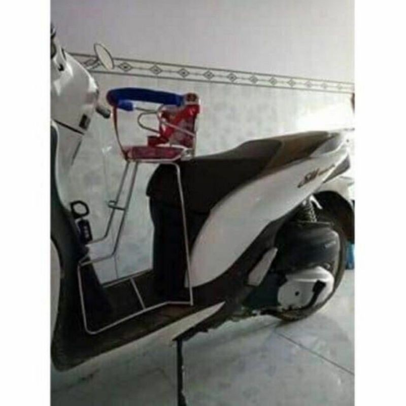 Ghế ngồi xe máy cho bé SH Mode - Janus - Latte có vòng