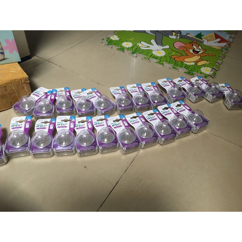 NÚM  AVENT size 1,2,3,4 , 5, y mẫu mới , mẫu cũ