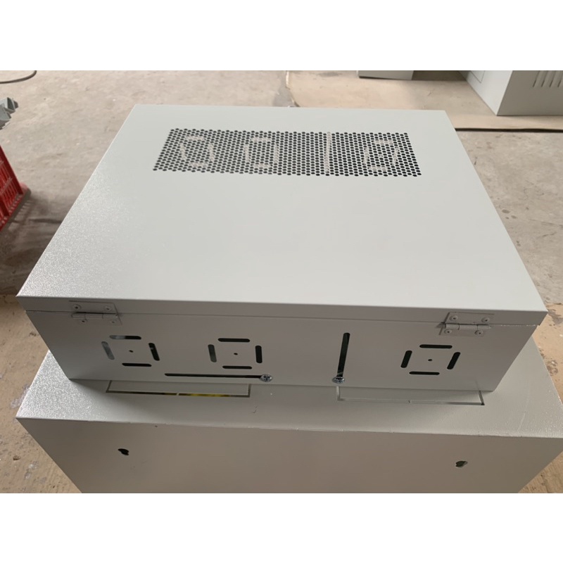 TỦ ĐẦU GHI KHÓA TRÒN LẮP ĐẦU THU CAMERA QUAN SÁT. | BigBuy360 - bigbuy360.vn