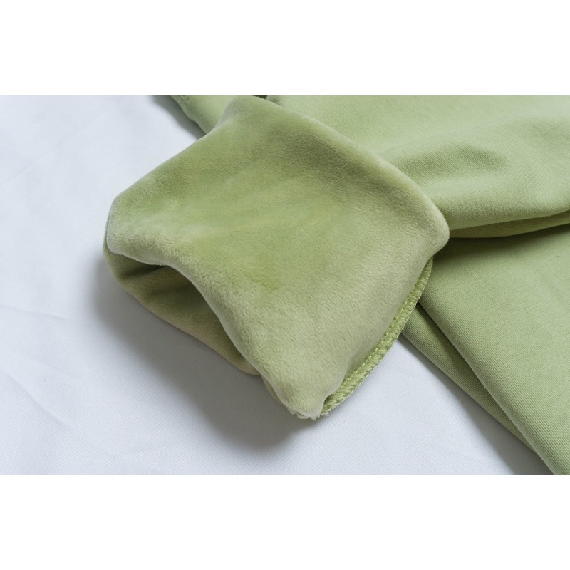 Áo Sweater màu xanh cốm lót lông