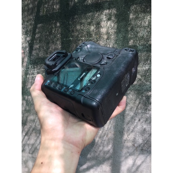 máy ảnh DSLR 1D2N
