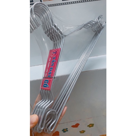 Móc nhôm phơi quần áo